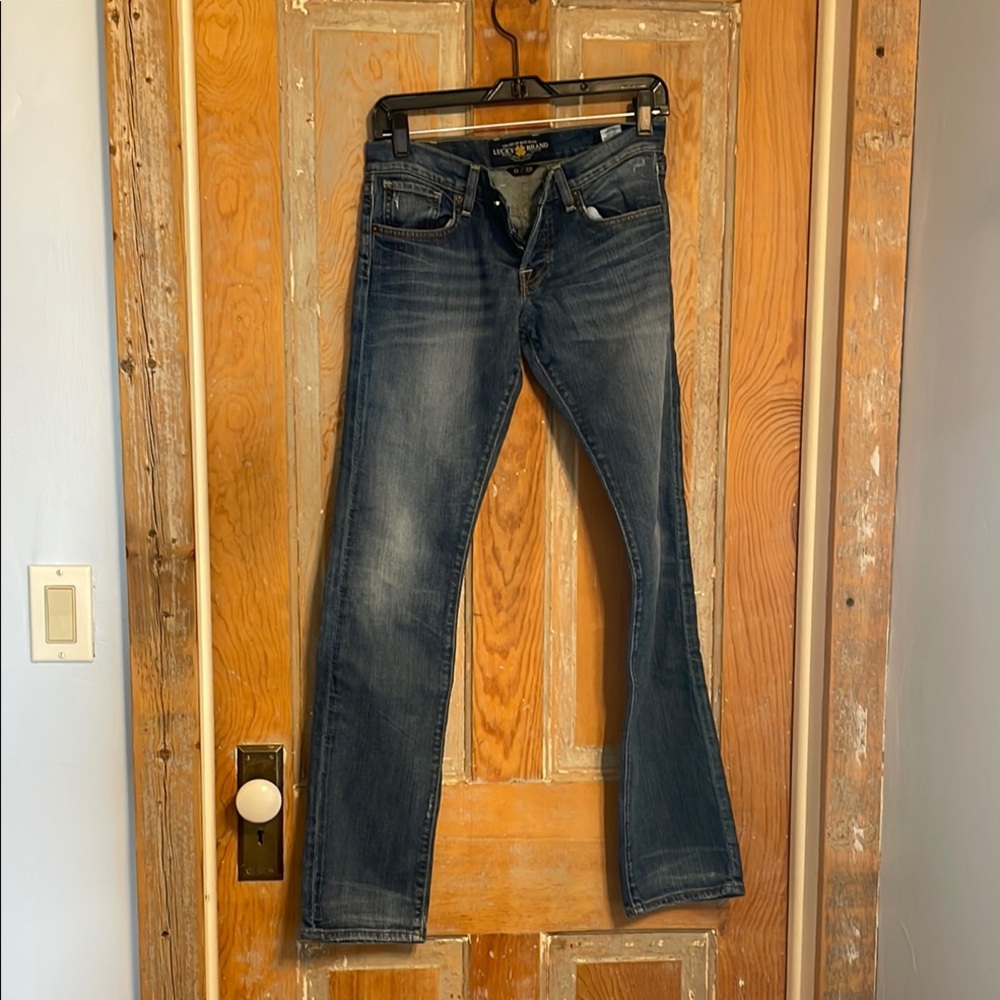 Lucky Brand Blue Straight Leg Jeans with Vintage Appeal